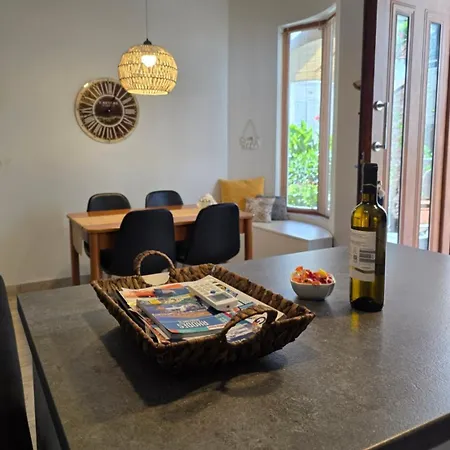 Charming Garden Appartamento